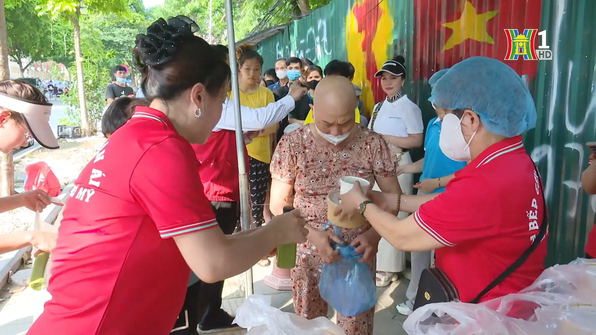 Một bữa cơm - Ngàn yêu thương gửi trao | Người tốt quanh ta | 18/11/2025